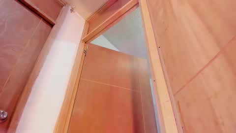 miakirshner_ online show from 09/12/25, 02:11