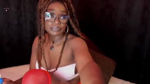 Mia online show from 07/23/26, 01:58
