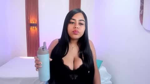 Snapshot of mialane3 chatting on 05/17/26, 12:23 mialane3 online show from 05/17/26, 12:23
