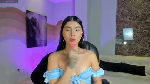 Call me Mia  online show from 11/26/25, 07:04