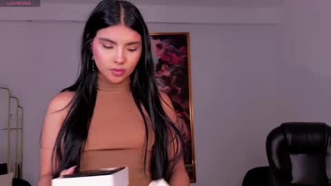 Call me Mia  online show from 05/20/26, 06:47