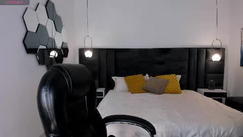 Call me Mia  online show from 07/12/26, 05:04
