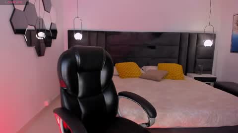 Call me Mia  online show from 07/29/26, 07:01