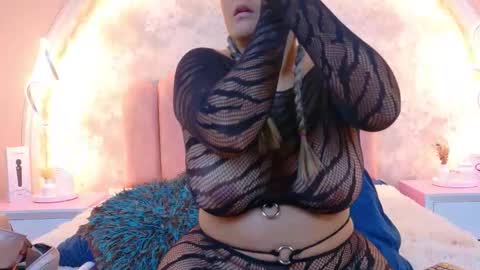 Snapshot of mialaurents chatting on 01/10/26, 04:25 Mia online show from 01/10/26, 04:25
