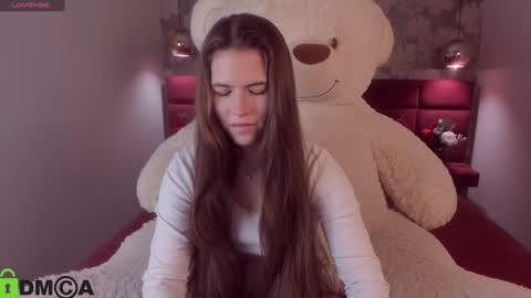Mia online show from 01/08/25, 06:31