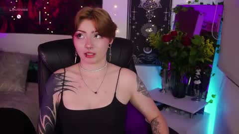 Lili online show from 07/23/26, 02:09