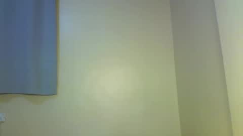 Snapshot of miami_muffin chatting on 12/02/25, 09:43 Muffin online show from 12/02/25, 09:43