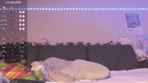 Snapshot of miamiameow chatting on 01/19/25, 03:53 Mia online show from 01/19/25, 03:53