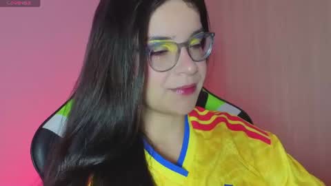 Mia online show from 06/18/26, 07:08