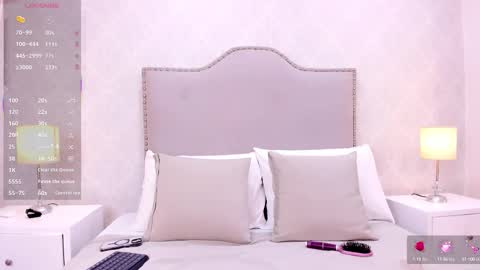 Snapshot of miamillers1 chatting on 10/11/25, 11:20 miamillers1 online show from 10/11/25, 11:20