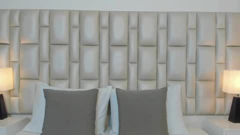 Snapshot of miamillers1 chatting on 10/24/25, 11:28 miamillers1 online show from 10/24/25, 11:28