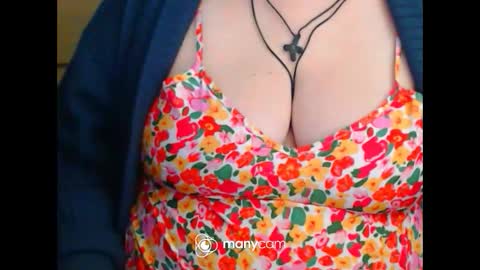 Snapshot of miamimistress chatting on 02/06/26, 09:07 maya online show from 02/06/26, 09:07