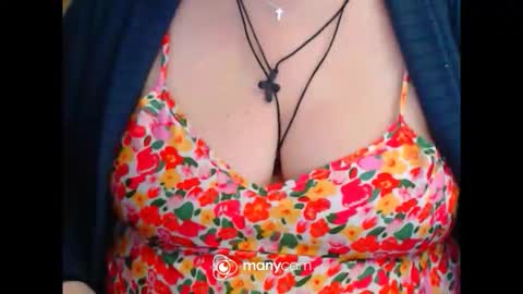 Snapshot of miamimistress chatting on 02/07/26, 09:35 maya online show from 02/07/26, 09:35