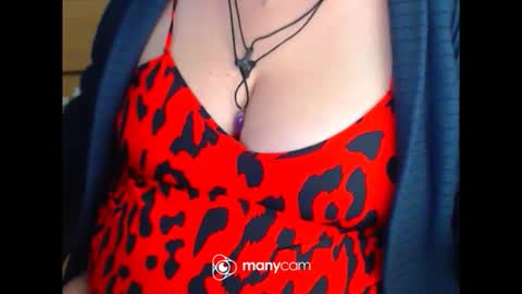 Snapshot of miamimistress chatting on 02/08/26, 09:23 maya online show from 02/08/26, 09:23