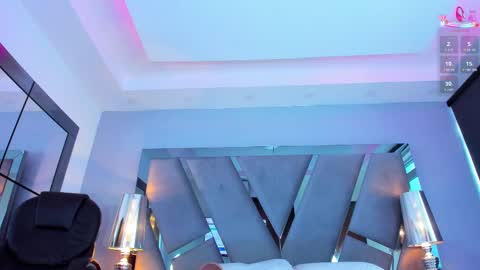 Snapshot of miamirage_ chatting on 10/20/25, 12:38 miamirage_ online show from 10/20/25, 12:38