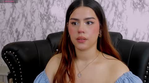 Mia   -5 7001400 Follow  online show from 12/28/24, 03:15