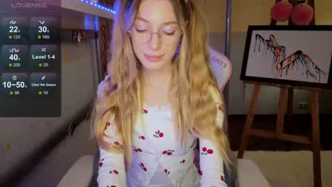 MiaMoon online show from 07/05/26, 02:35