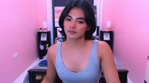 Snapshot of miamoreamara69 chatting on 06/17/26, 06:05 miamoreamara69 online show from 06/17/26, 06:05