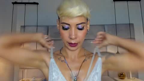 Mia Morgann online show from 01/12/25, 05:22