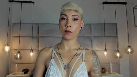 Mia Morgann online show from 02/05/25, 11:55