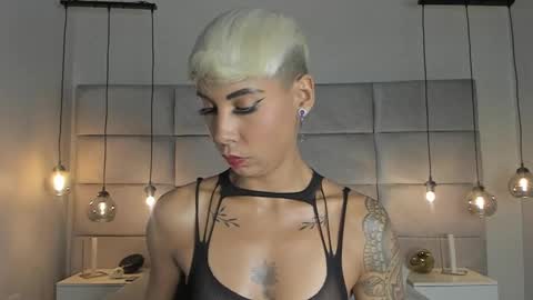 Mia Morgann online show from 02/09/25, 07:19