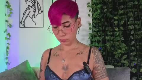 Mia Morgann online show from 01/19/26, 01:37