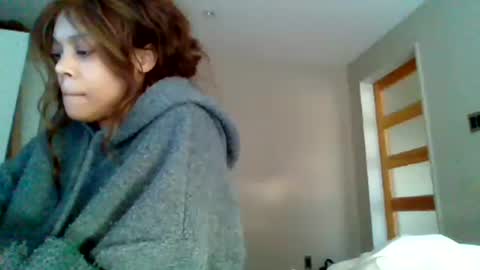 MiaMuffn online show from 12/16/24, 01:32