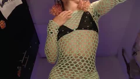 Snapshot of miancuntydoll chatting on 10/04/25, 02:48 MianCuntyDoll online show from 10/04/25, 02:48