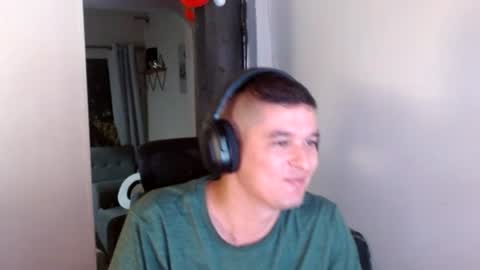 miaou_miaou online show from 07/25/26, 12:20