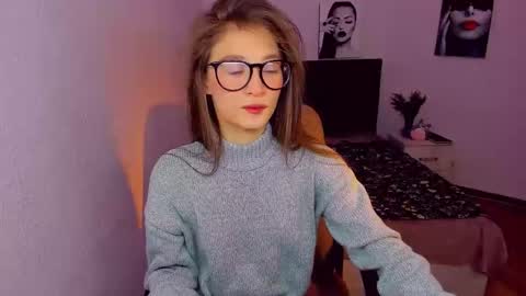 Mia online show from 12/10/24, 06:06