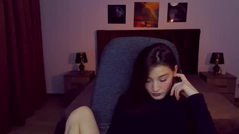 Mia online show from 01/10/25, 08:26