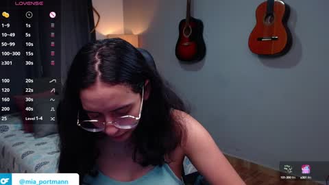 Snapshot of miaportman chatting on 01/16/25, 03:13 MIAPORTMANN online show from 01/16/25, 03:13
