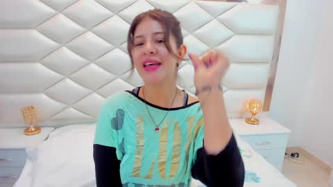 Sweetie Mia online show from 01/27/25, 12:16