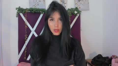 Snapshot of miaquevedo chatting on 11/18/25, 12:09 Mia Quevedo online show from 11/18/25, 12:09