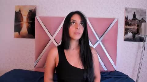 Snapshot of miaquevedo chatting on 03/27/26, 02:39 Mia Quevedo online show from 03/27/26, 02:39