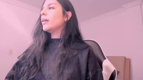 Snapshot of miaquevedo chatting on 07/21/26, 04:09 Mia Quevedo online show from 07/21/26, 04:09