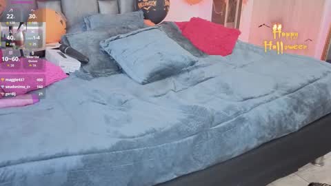 Mia Milf online show from 10/31/25, 07:20