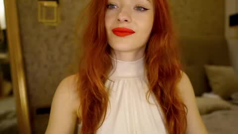 Mia online show from 05/15/26, 11:12