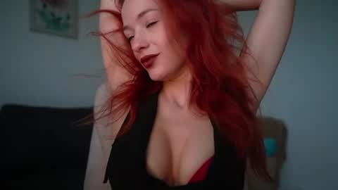 Mia online show from 07/05/26, 02:40