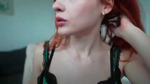 Mia online show from 07/07/26, 04:48