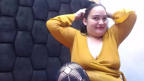 Snapshot of miarous69 chatting on 02/10/26, 06:45 MiaRouse online show from 02/10/26, 06:45