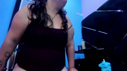Snapshot of miarous69 chatting on 05/06/26, 10:15 MiaRouse online show from 05/06/26, 10:15