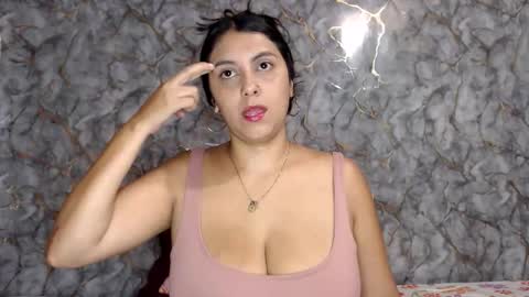 Snapshot of miarouse1531 chatting on 05/30/26, 05:48 miarouse1531 online show from 05/30/26, 05:48