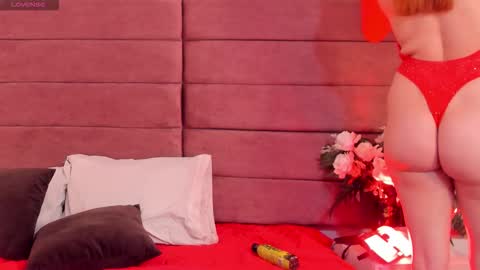 Mia Rouxx online show from 10/16/25, 11:33