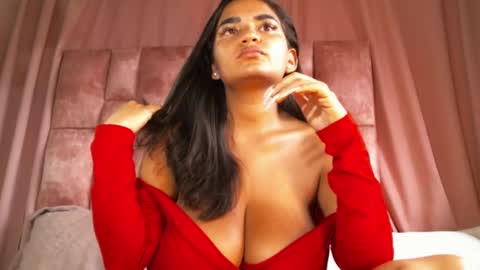 Snapshot of miasandoval_22 chatting on 02/15/25, 08:01 miasaandovaal 22 online show from 02/15/25, 08:01