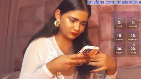 Snapshot of miasandoval_22 chatting on 10/25/25, 08:03 miasaandovaal 22 online show from 10/25/25, 08:03