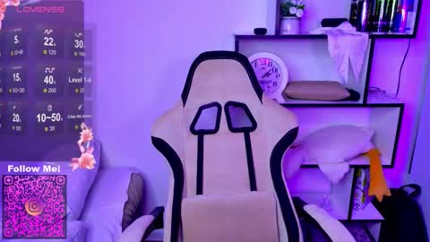 Mia  online show from 11/24/25, 09:03