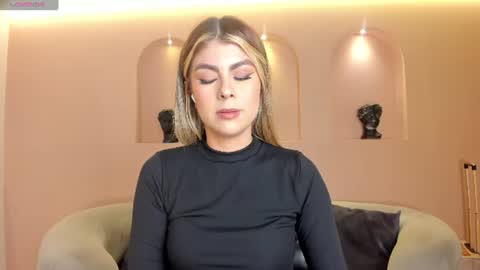 Mia Silva online show from 07/08/26, 10:53