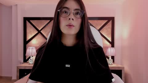 Mia online show from 01/27/25, 07:24