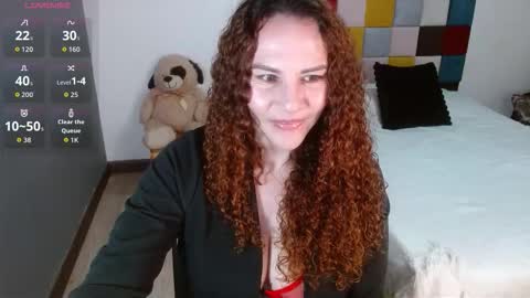 miavellvett online show from 10/13/25, 06:52